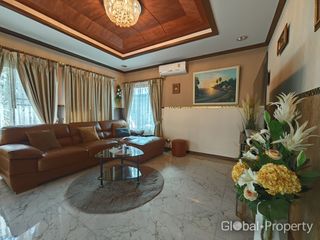 À vendre 3 chambres maison à Huay Yai, Pattaya