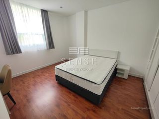 Condo en alquiler de 3 habitaciones en Watthana, Bangkok