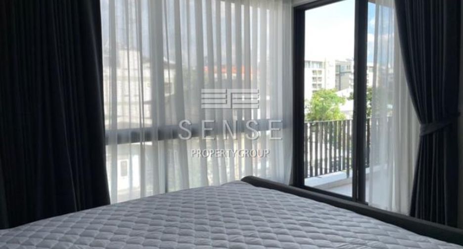 For rent 4 bedrooms house in Khlong Toei, Bangkok