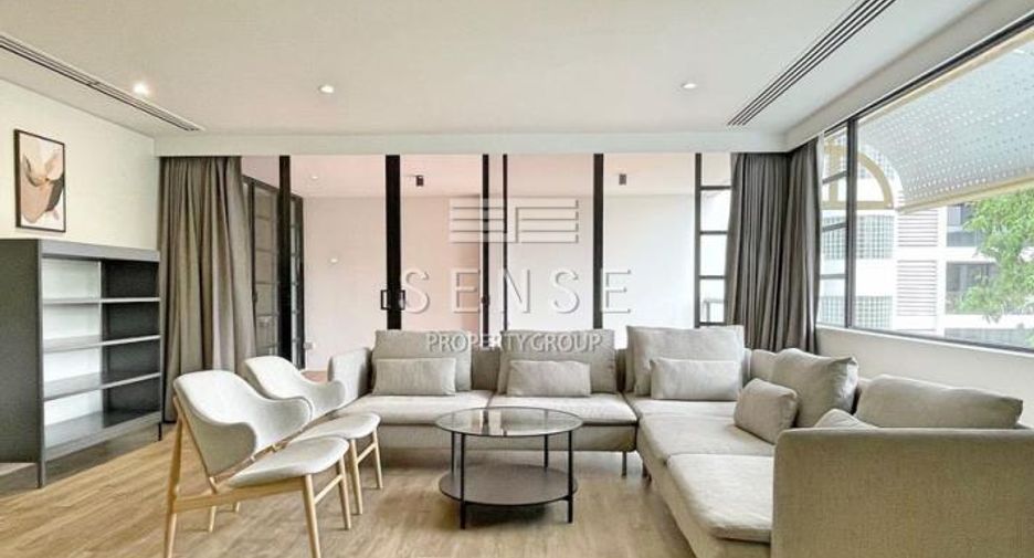For rent 4 bedrooms condo in Sathon, Bangkok