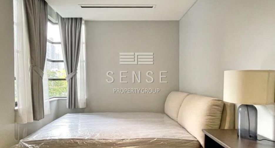 For rent 4 bedrooms condo in Sathon, Bangkok