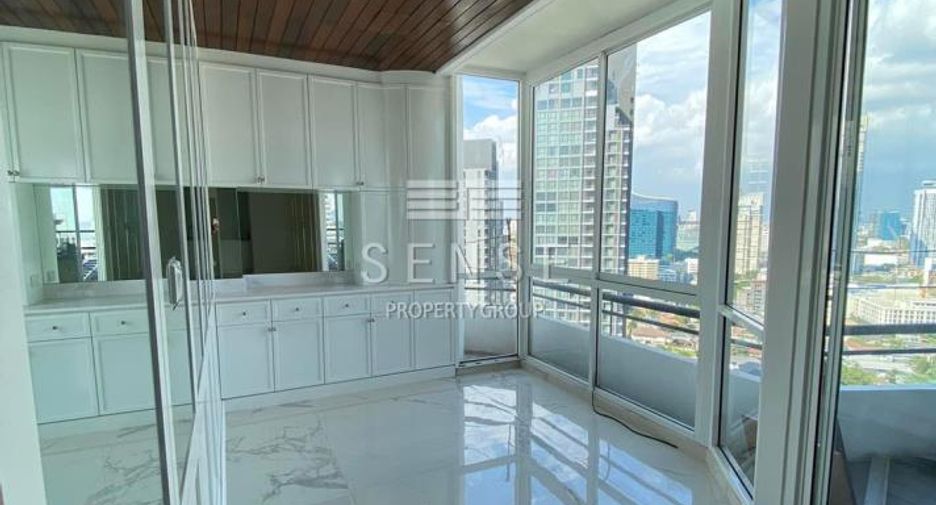 For rent 6 bedrooms condo in Watthana, Bangkok