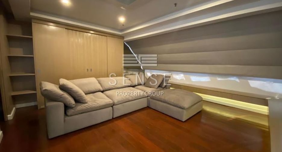For rent 6 bedrooms condo in Watthana, Bangkok