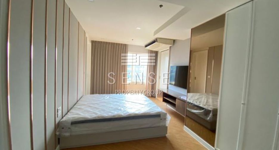 For rent 6 bedrooms condo in Watthana, Bangkok