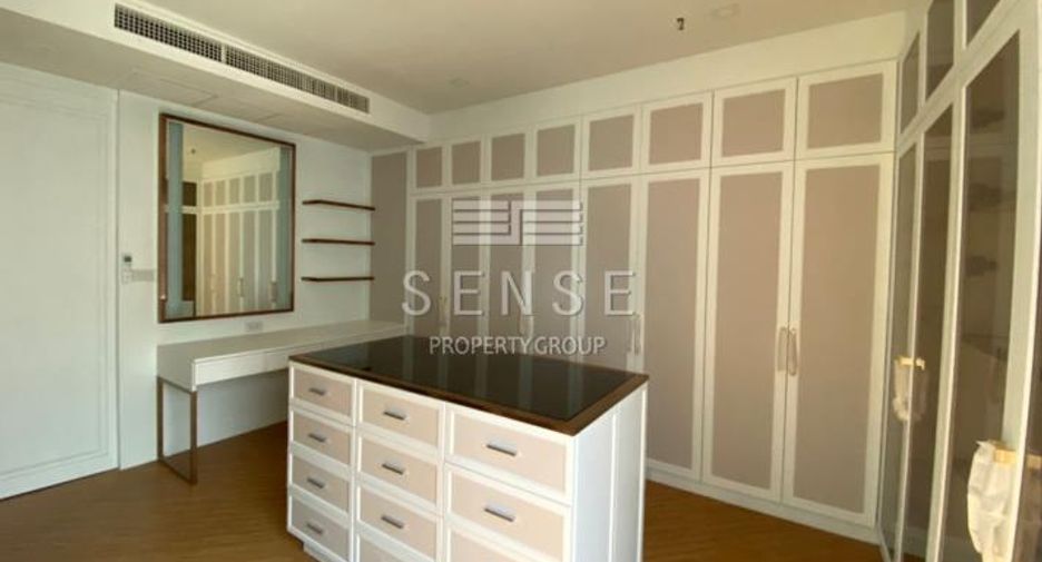 For rent 6 bedrooms condo in Watthana, Bangkok