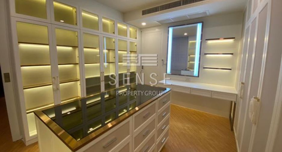For rent 6 bedrooms condo in Watthana, Bangkok
