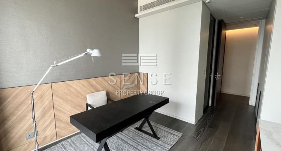 For rent 3 bedrooms condo in Watthana, Bangkok