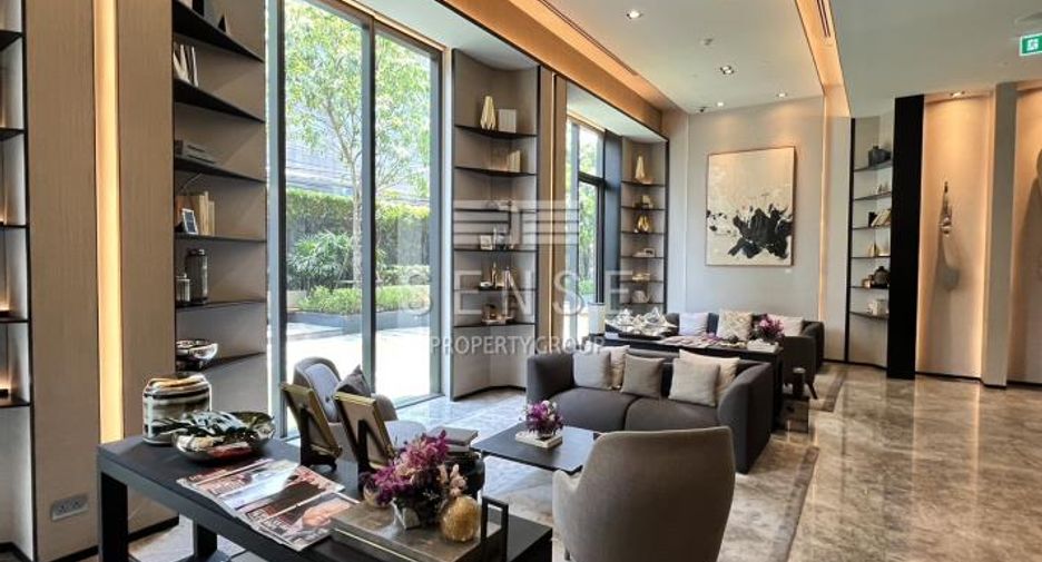 For rent 3 bedrooms condo in Watthana, Bangkok