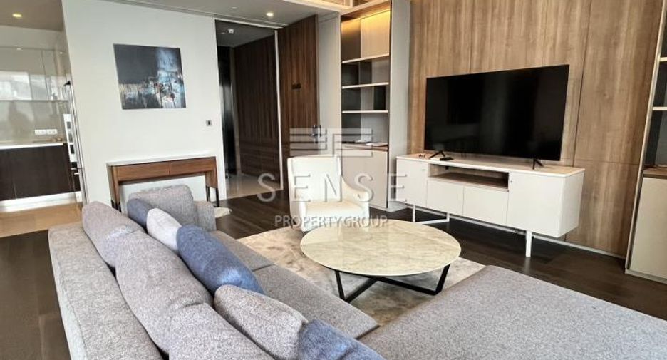 For rent 3 bedrooms condo in Watthana, Bangkok