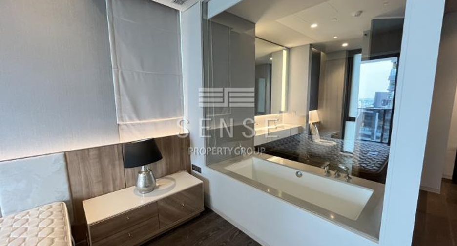 For rent 3 bedrooms condo in Watthana, Bangkok
