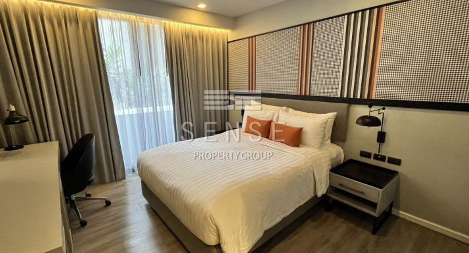 For rent 2 bedrooms condo in Watthana, Bangkok