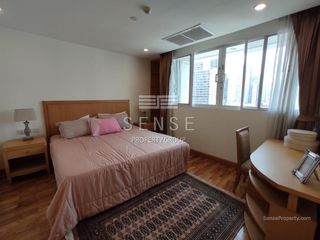 For rent 3 bedrooms condo in Khlong Toei, Bangkok