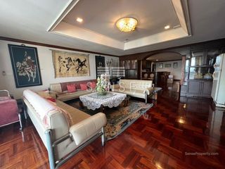 À louer et à vendre 3 chambres condo à Watthana, Bangkok