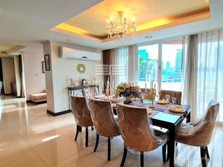 For rent 4 bedrooms condo in Watthana, Bangkok