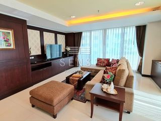 For rent 4 bedrooms condo in Watthana, Bangkok