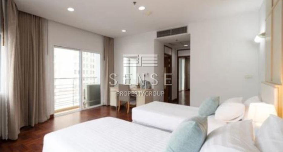 For rent 3 bedrooms condo in Khlong Toei, Bangkok