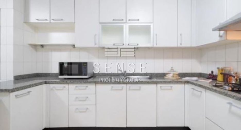 For rent 3 bedrooms condo in Khlong Toei, Bangkok