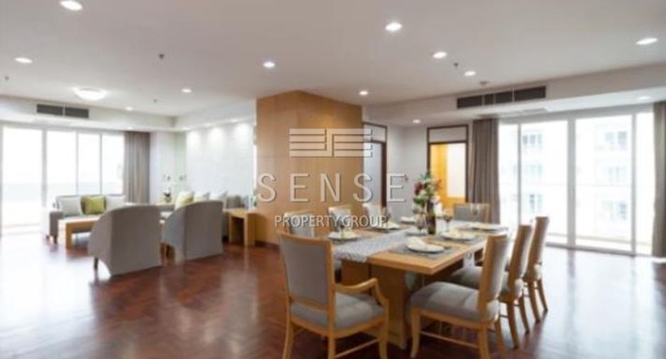 For rent 3 bedrooms condo in Khlong Toei, Bangkok