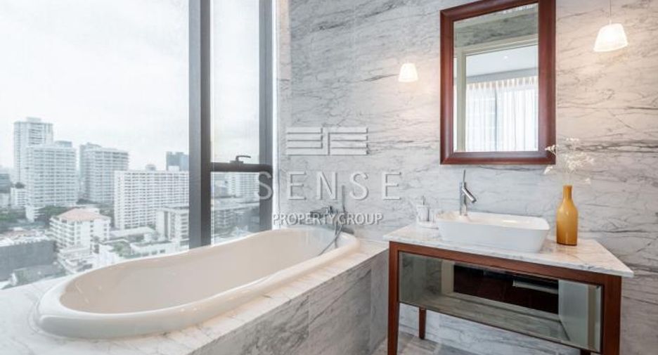 À louer 2 chambres condo à Watthana, Bangkok