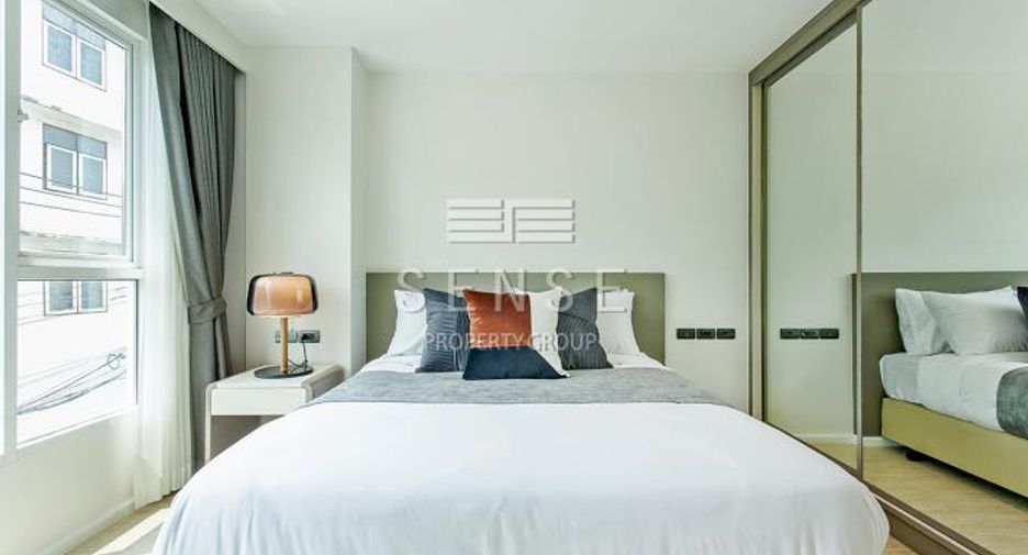 For rent 2 bedrooms condo in Watthana, Bangkok