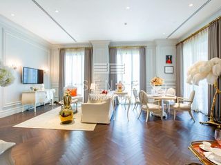 For sale 2 bedrooms condo in Pathum Wan, Bangkok