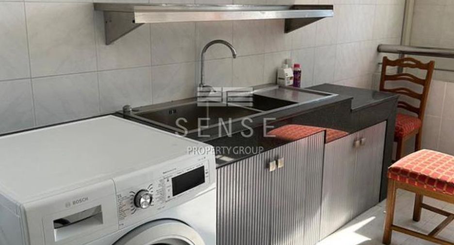 For rent 3 bedrooms condo in Khlong Toei, Bangkok