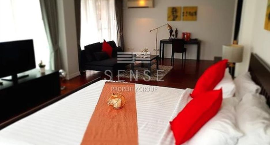For rent 4 bedrooms condo in Sathon, Bangkok