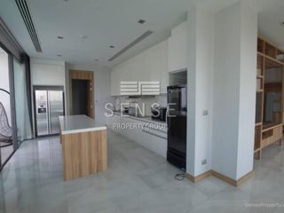 Condo en alquiler de 3 habitaciones en Watthana, Bangkok