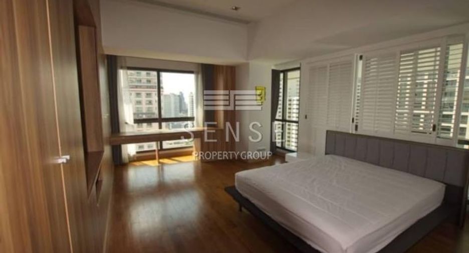 For rent 3 bedrooms condo in Watthana, Bangkok