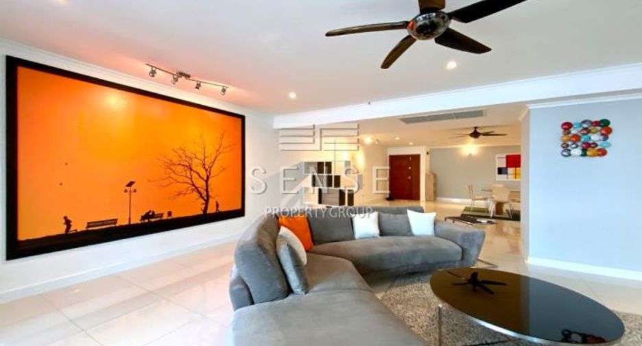 For rent 3 bedrooms condo in Watthana, Bangkok