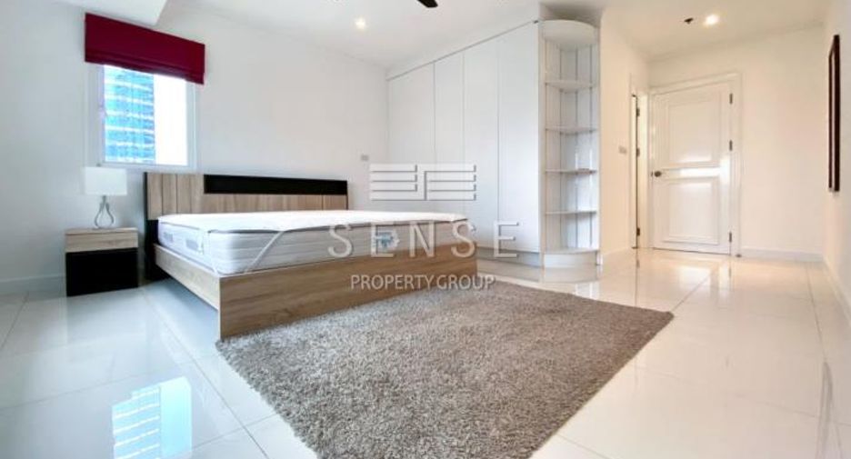 For rent 3 bedrooms condo in Watthana, Bangkok