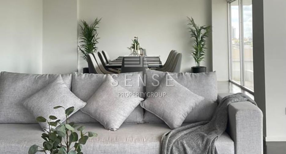 For rent 5 bedrooms condo in Sathon, Bangkok