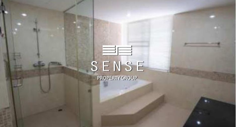 For sale 2 bedrooms condo in Watthana, Bangkok