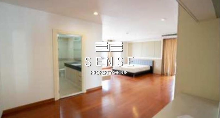 For sale 2 bedrooms condo in Watthana, Bangkok