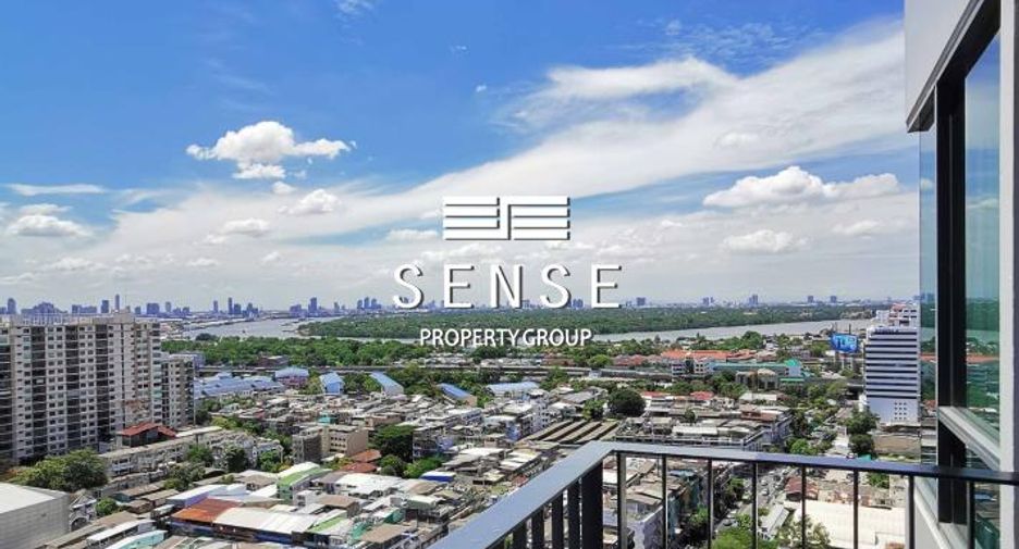 For rent 2 bedrooms condo in Yan Nawa, Bangkok