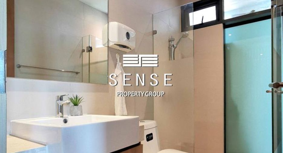 For rent 2 bedrooms condo in Yan Nawa, Bangkok
