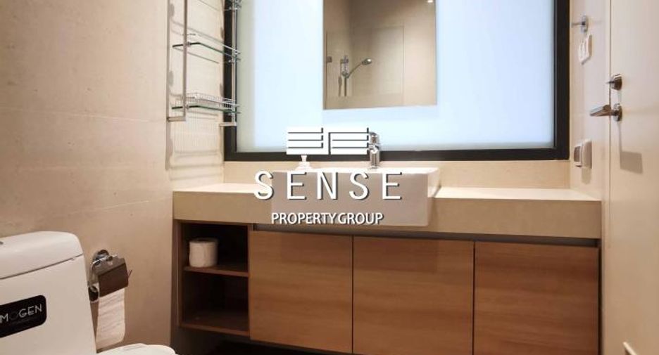 For rent 2 bedrooms condo in Yan Nawa, Bangkok