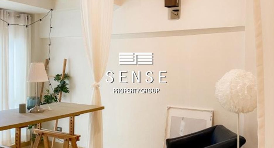 For rent and for sale 4 bedrooms townhouse in Khlong Toei, Bangkok