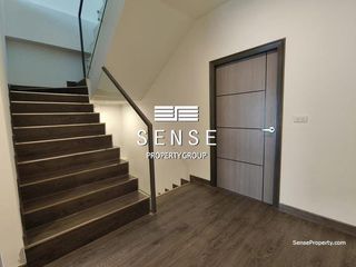 For sale そして for rent 4 ベッドルーム house in Khlong Toei, Bangkok