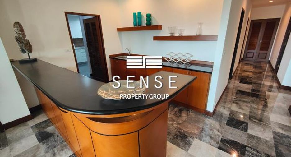 For rent 3 bedrooms condo in Watthana, Bangkok