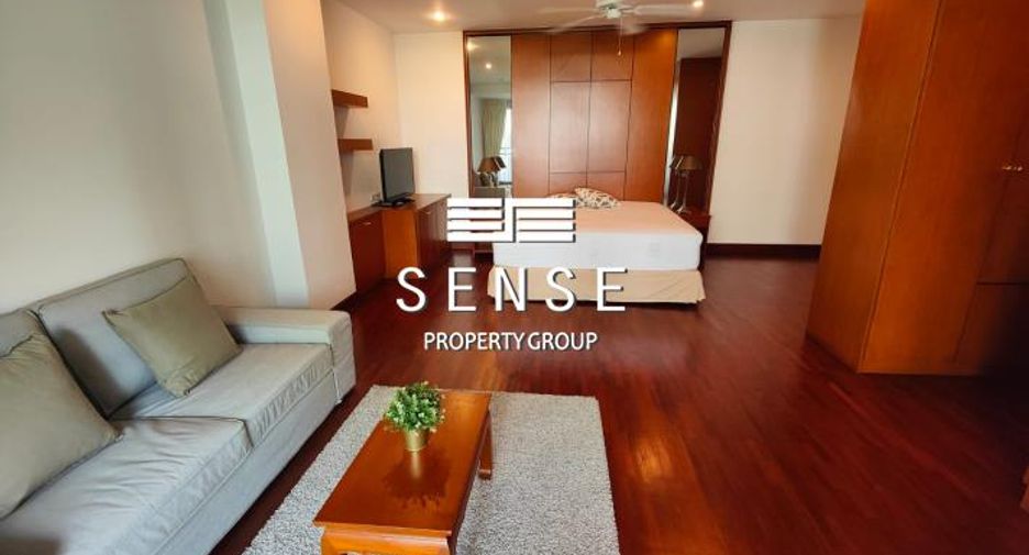 For rent 3 bedrooms condo in Watthana, Bangkok