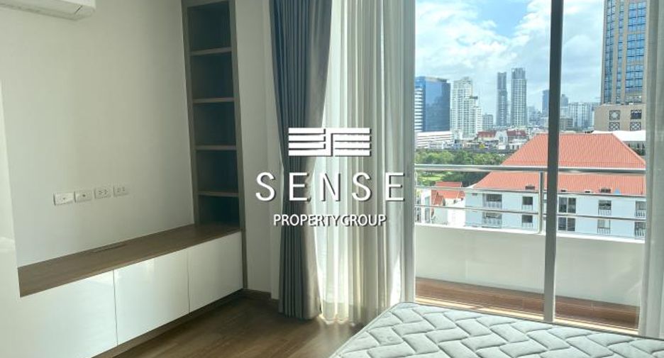For rent 3 bedrooms condo in Khlong Toei, Bangkok