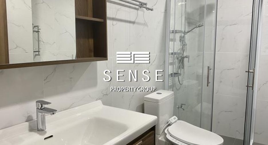 For rent 3 bedrooms condo in Khlong Toei, Bangkok