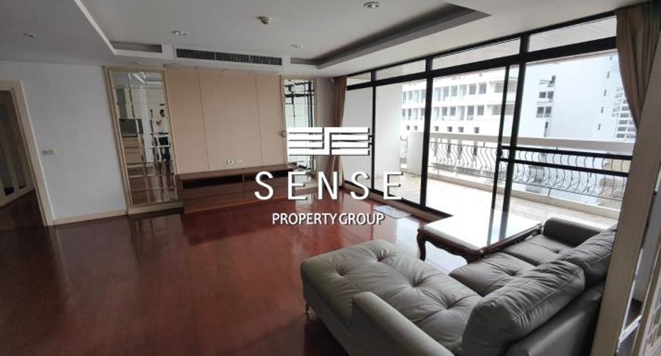 For sale 3 bedrooms condo in Watthana, Bangkok