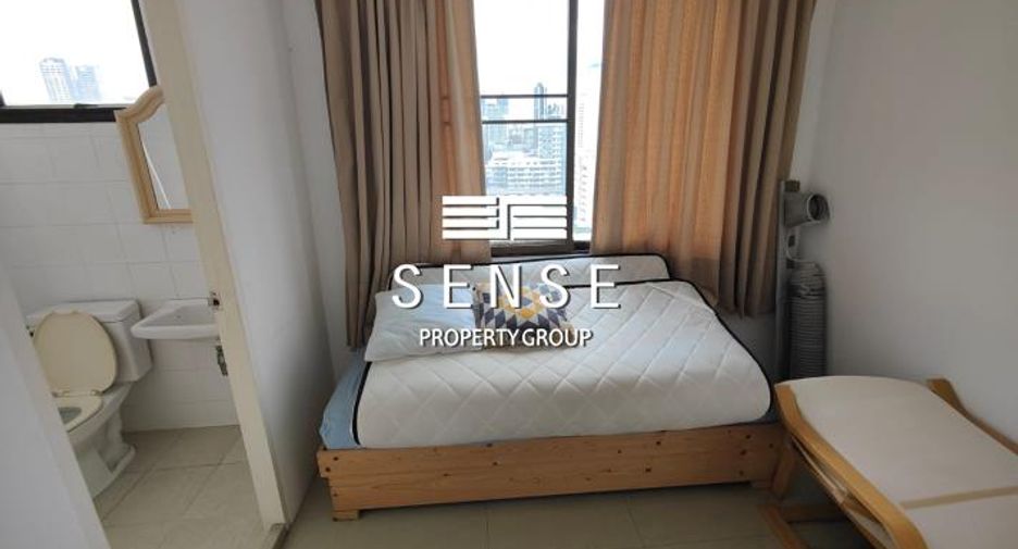 For sale 3 bedrooms condo in Watthana, Bangkok