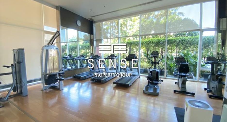 For rent 3 bedrooms condo in Khlong Toei, Bangkok
