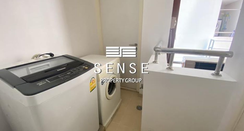 For rent 3 bedrooms condo in Khlong Toei, Bangkok