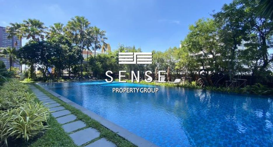 For rent 3 bedrooms condo in Khlong Toei, Bangkok