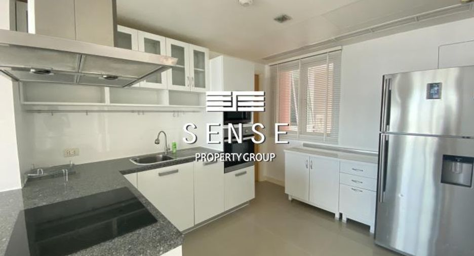 For rent 3 bedrooms condo in Khlong Toei, Bangkok