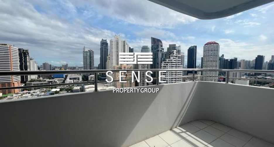 For sale 3 bedrooms condo in Watthana, Bangkok